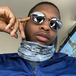 Meet your Posher, Lonza